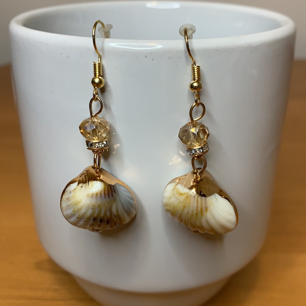 NWT Gold Clamshell Drop Earrings w/ Smoky Crystal – Beach Boho Statement Jewelry
